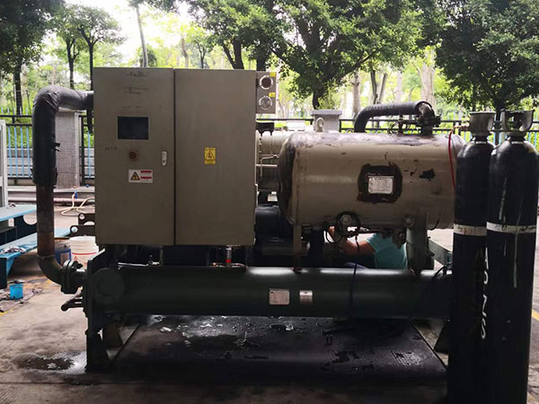 低溫冷水機(jī)維修更換兩器